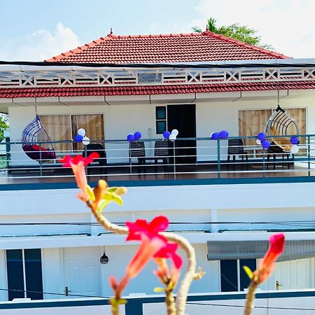 Noel'S Beach Homestay アーラップーザ県 エクステリア 写真